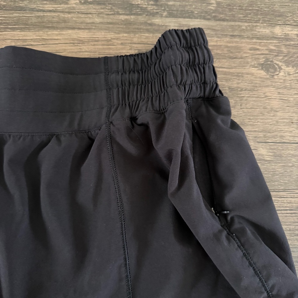 Lululemon Black Sleek High-Rise Running Short Athletic Activewear Gym Shorts 6 - Picture 5 of 11